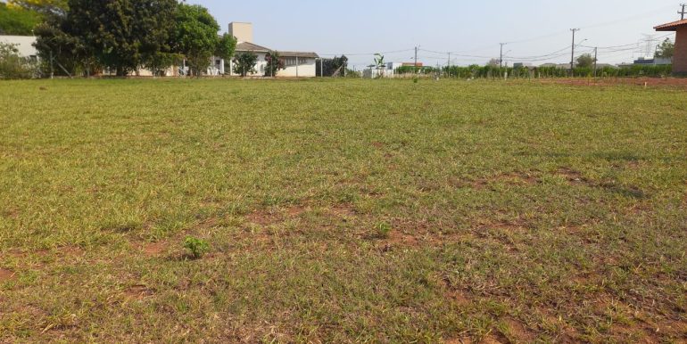 terreno no condomínio  Residencial primavera