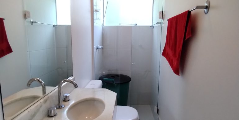 casa no condomínio Picolo Paese