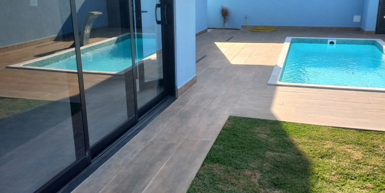 Belissima residência no condomínio portal dos Bandeirantes - foto 3