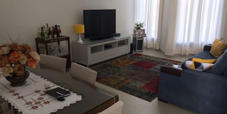 Bela casa no condomínio moutonnée - foto 3