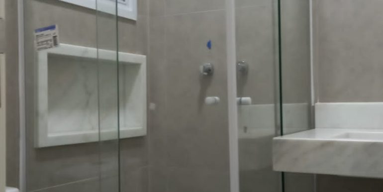 Belíssima residência no condomínio moutonnée - foto 3