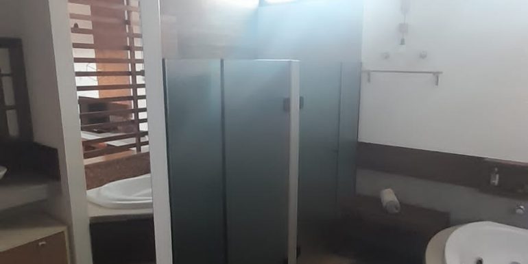 Belíssima residência no condomínio primavera - foto 2