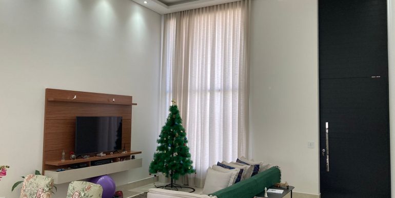 Linda Casa no Condomínio Portal dos Bandeirantes - foto 3