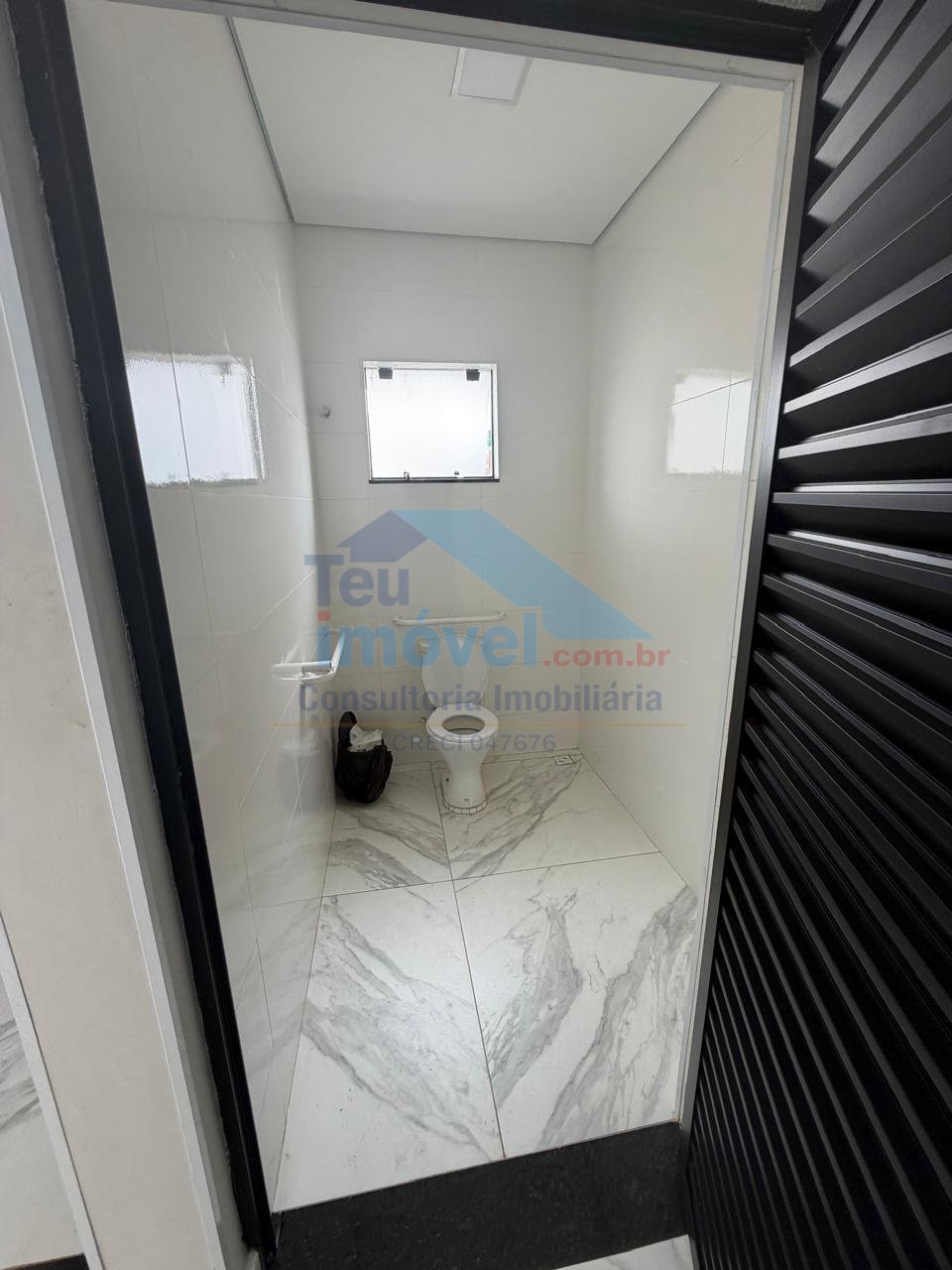 EXCELENTE LOJA COMERCIAL PARA LOCAÇÃO — EXCELENTE PONTO PARA CONVENIÊNCIA - BAIRRO PORTO SEGURO - SALTO/SP